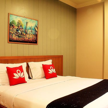 Zen Rooms Bukit Tunggul Bandung Exterior foto
